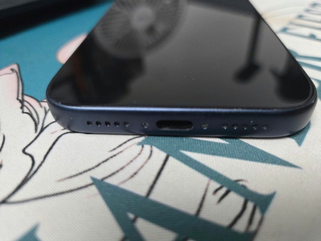Iphone 17 Pro (Category: iPhone 17 Series) located in Quezon City. Submitted by tacuenco (Listing ID 1468023269, Image 3). Description: Under warranty until December 2026. No scratches/dents Inclusions: Unit, box, case, cable Meetups preferred. Around Marikina or Eastwood. .
