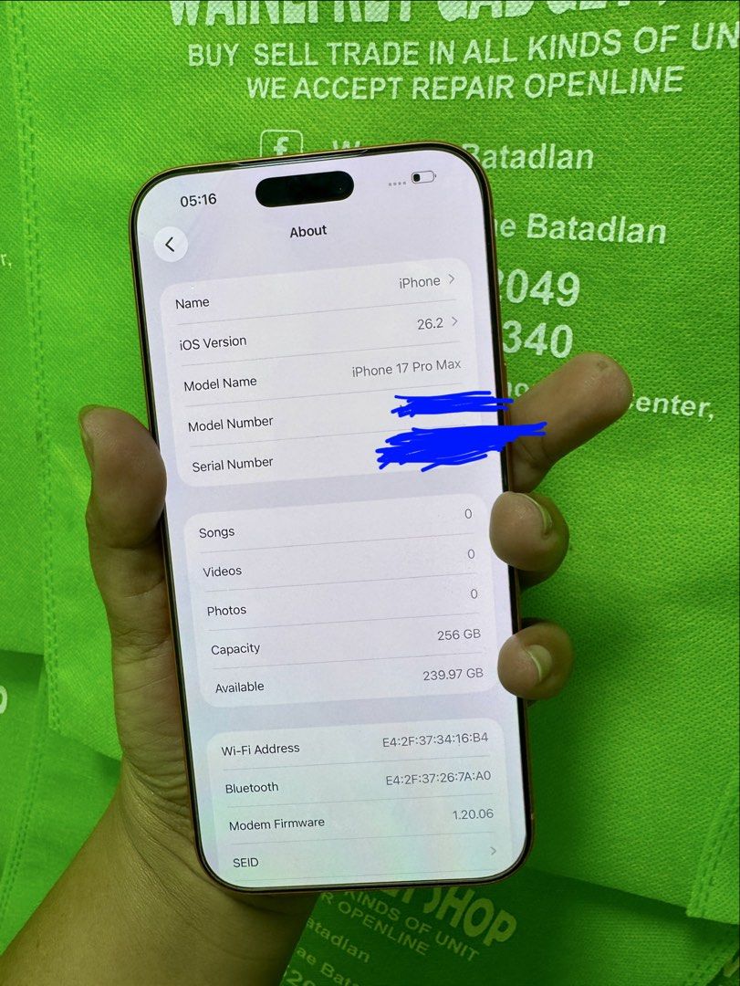 iPhone 17 Promax 256 (F.U) (Category: iPhone 17 Series) located in San Juan City. Submitted by wainefreygadgetshop (Listing ID 1467969363, Image 2). Description: iPhone 17 Promax 256gb (F.U) MAY FACE I.D MAY TRUETONE ALL GOODS AT WORKING NO REPAIR HISTORY NO HIDDEN ISSUE BATTERY HEALTH 100% 160 cycle count Warranty untill January 2027 (Honest issue ilalagay sa kung meron man para aware ka!) *MAY DENTS BANDANG GILID YUNG PANG ZOOM KUNG MABUSISI KA