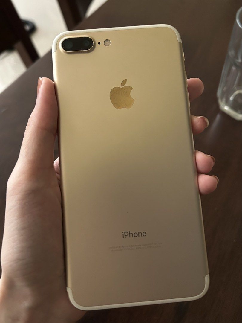 iPhone 7 Plus •BH: 100% •256 GB (Category: iPhone 7 Series) located in Quezon City. Submitted by j.crrn_ (Listing ID 1467897458, Image 1). Description: 📌INCLUSIONS: Phone unit only. No box, charger, or other accessories included. 📌100% Battery Health - replaced 📌ISSUE: Minor dents/scuffs on the sides only -No issues from the phone besides the side dents (dm for the photos) .