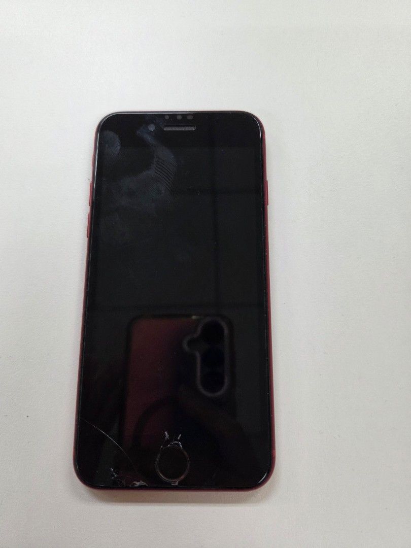 iPhone 8 (Category: iPhone 8 Series) located in Manila. Submitted by ibnrssa (Listing ID 1467988710, Image 2). Description: iPhone 8 64gb message to negotiate price heavily used free case and lightning cable.