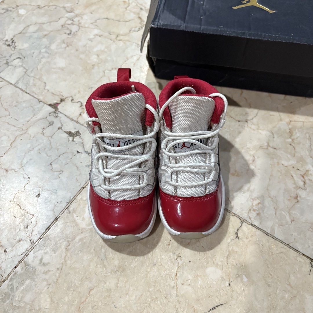 J11 Cherry 7c Orig/Authentic (Category: Babies & Kids Fashion) located in Quezon City. Submitted by thrift.store888 (Listing ID 1468041543, Image 3). Description: 7c with original box No issue.
