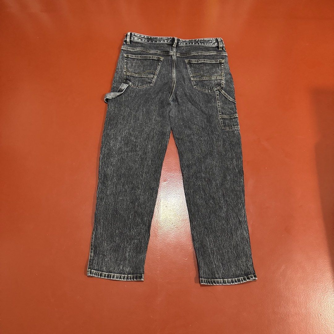 JACK & JONES CARPENTER SK8ER PANTS (Category: Jeans) located in Pasig City. Submitted by buzzthrifty (Listing ID 1468002810, Image 3). Description: SIZE 32-WAIST 40"LENGTH 7.5"HEM GOOD AS NEW .