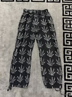(Category: ) located in . Submitted by houseofgrailed (Listing ID 1467960444, Image 1). Description: .