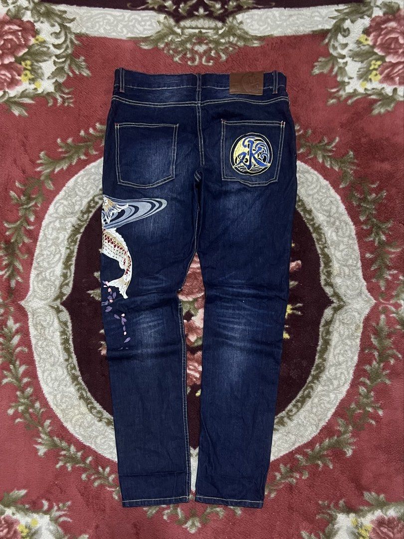 JAPANESE KOI JEANS (Category: Jeans) located in Manila. Submitted by classicthrift_ph (Listing ID 1467971959, Image 2). Description: Japanese koi jeans✨ 📌DIMENSION! * WIDTH: 32 * LENGTH: 40 * LEG O: 6.5.