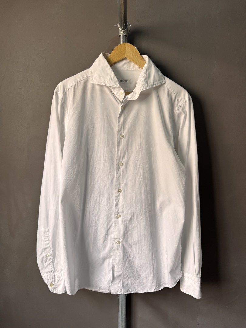 j.lindeberg - Polo Shirt (Category: Activewear) located in Cabuyao City. Submitted by _streetflavor (Listing ID 1467970573, Image 3). Description: J.Lindeberg - Polo Shirt 9/10 condi Size: Small fits medium Length: 27.5 Width: 19.5 -1,800 pesos Dm.