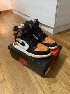 (Category: ) located in . Submitted by the_sneaker_basement (Listing ID 1467954457, Image 1). Description: .