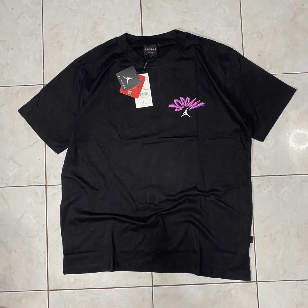 Jordan Flight (Category: Activewear) located in Bacoor. Submitted by fitcart (Listing ID 1467873303, Image 1). Description: Size: L Dimes: 28 × 22 Fabric: Cotton Condition: Good Condition Color Rate: 9/10 Issue: None Price: ₱350.