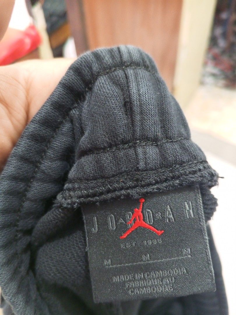 Jordan Short Cotton 29-30 (Category: Shorts) located in Manila. Submitted by boldriver-4708 (Listing ID 1467846500, Image 3). Description: 29-30W x 17.5L Good condition.