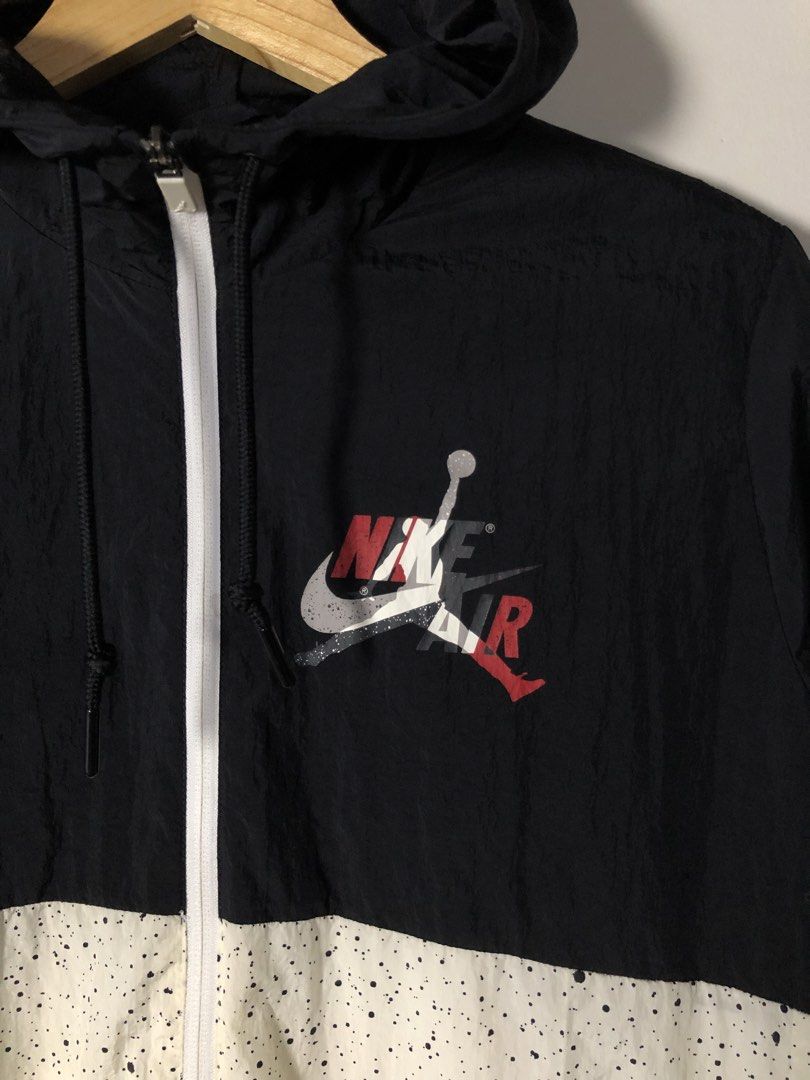 Jordan Windbreaker (Category: Coats, Jackets and Outerwear) located in Plaridel. Submitted by eco_chic_finds (Listing ID 1467879657, Image 3). Description: Jordan Windbreaker Size: Small Width: 22.5 Length: 27.5 Good as new 10/10 Colorrate No issue Already washed .