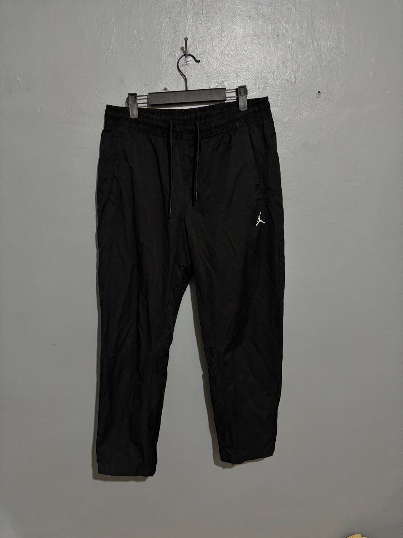 Jordan woven pants with side pocket (Category: Joggers) located in Bacolor. Submitted by dandaofficial25 (Listing ID 1467963676, Image 1). Description: 28-38W 38L .