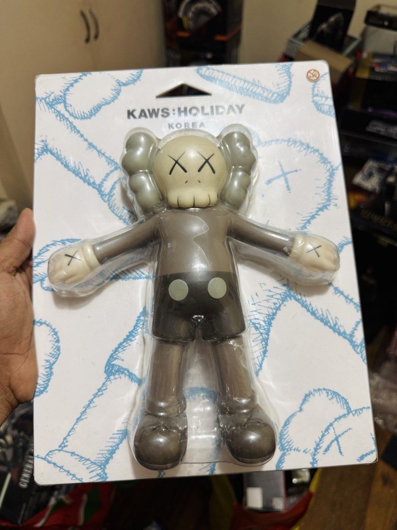 Kaws Holiday Korea (Category: Figurines & Statues) located in Paranaque City. Submitted by icko007 (Listing ID 1467992380, Image 2). Description: Kaws Holiday Korea Price 7500 Only No Rush Shipping /Dibs now pay now Location Paranaque Payment Gcash/Bpi Shipping Lalamove/Lbc Buyers Risk / Fee ‼️Seller is not responsible for: lost, stolen, or damaged packages..