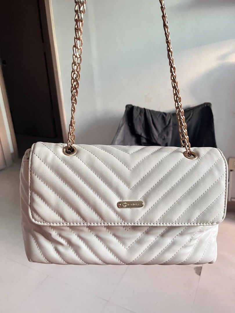 K-Cross Shoulder Bag (Category: Shoulder Bags) located in Calamba. Submitted by declutsbysteff (Listing ID 1467937622, Image 1). Description: FOR SALE K-Cross Shoulder Bag - White - Good as new, used thrice - minimal stain - Good for night out - Personal bag - RFS: Declutter Kindly message me directly if interested. Delivery via lalamove and payment first policy only. 📍 Calamba, Laguna .