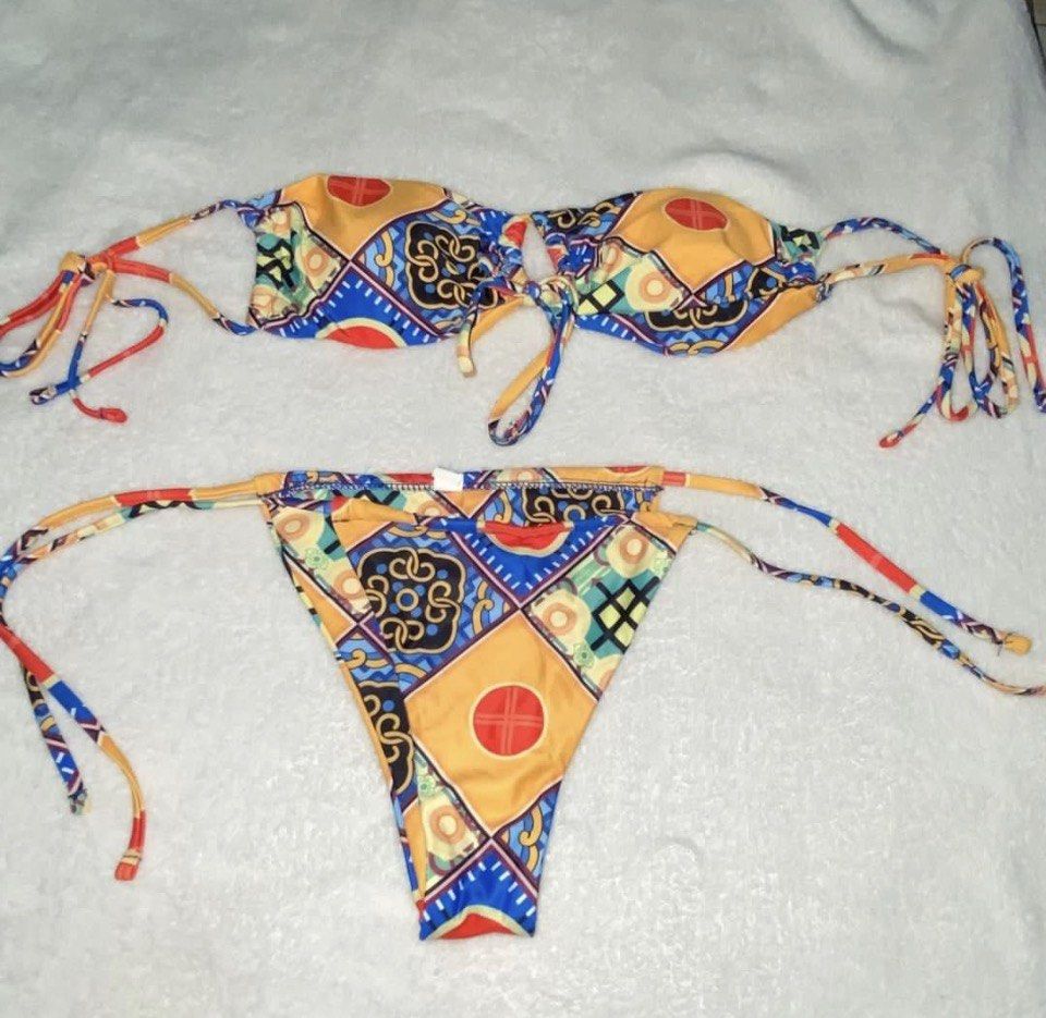 Kendall Jenner Bikini (Category: Bikinis & Swimsuits) located in Muntinlupa City. Submitted by shoujikiyedips (Listing ID 1467880842, Image 2). Description: .