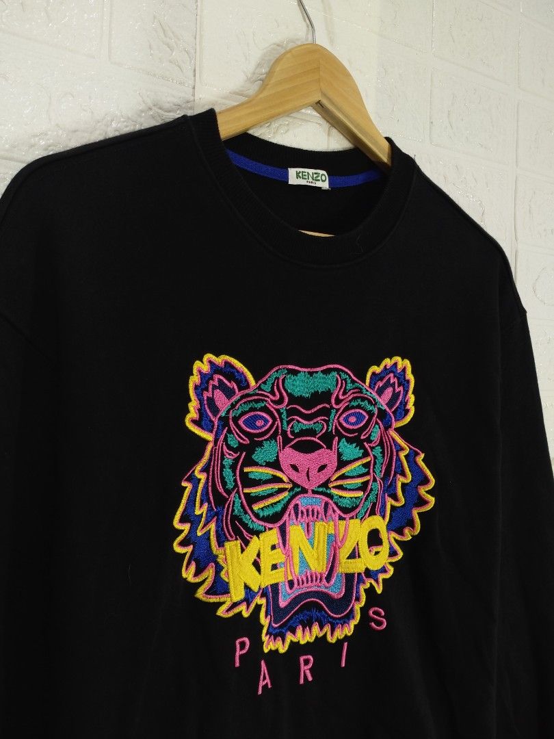 KENZO CREWNECK (Category: Coats, Jackets and Outerwear) located in Baguio. Submitted by dansteals (Listing ID 1468039207, Image 3). Description: 25 X 21 MEDIUM.