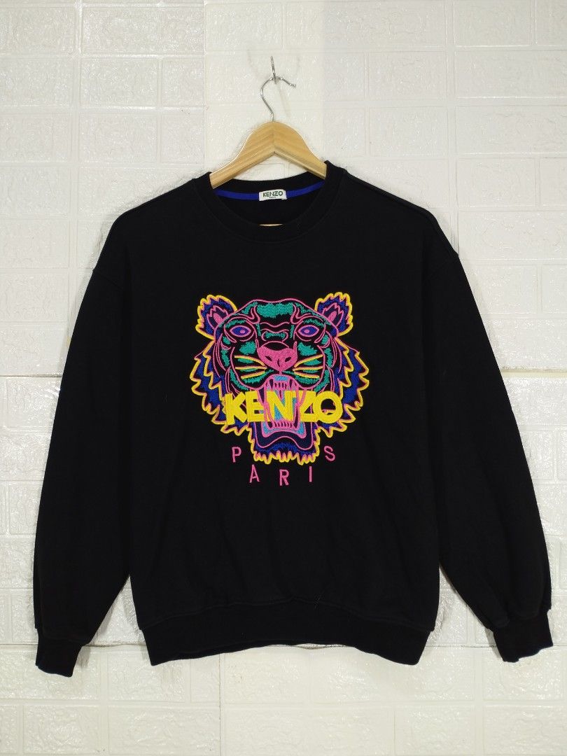 KENZO CREWNECK (Category: Coats, Jackets and Outerwear) located in Baguio. Submitted by dansteals (Listing ID 1468039207, Image 1). Description: 25 X 21 MEDIUM.