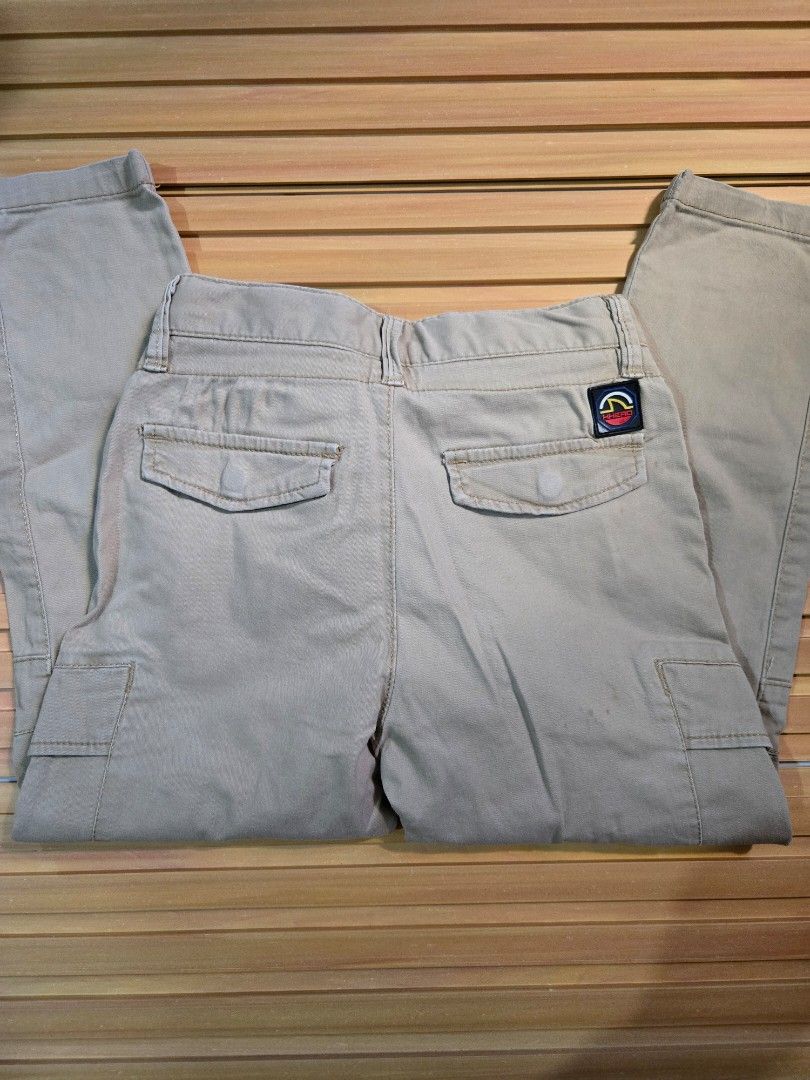 Khaki Cargo Pants - Hammer Head (Category: Babies & Kids Fashion) located in Paranaque City. Submitted by houseofjacob (Listing ID 1467920408, Image 2). Description: ✨ **Preloved with Love ❤️🎄** ✨ 👕 **Fits ages 4-5 years old**, depending on your little one’s size. Original price was around 600 bought in Robinsons Selling my son’s outgrown clothes, mostly purchased from malls and abroad. These clothes still have lots of love to give and are read