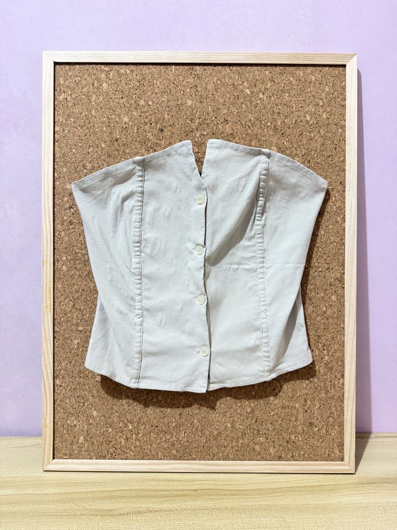 Khaki Tube Top (Category: Blouses) located in Caloocan City. Submitted by elalaaaa (Listing ID 1467914832, Image 1). Description: .