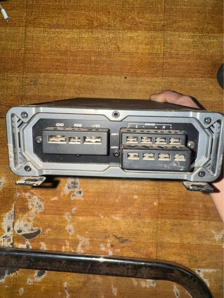 Kicker CXA300.4 4 Channel Amplifier (Category: Soundbars, Speakers & Amplifiers) located in Caloocan City. Submitted by vihtavouri (Listing ID 1467992646, Image 3). Description: Used, replaced this unit with JBL A604 since this has no RCA output for a mono amplifier..
