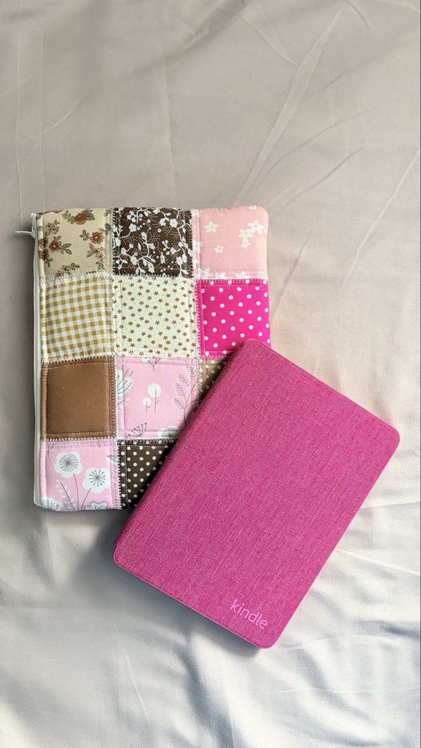 Kindle Paperwhite 12th Gen Raspberry with Ads (Amazon Original Case) (Category: E-Readers) located in Cavite. Submitted by psycheoldnewstuff (Listing ID 1467852356, Image 3). Description: .