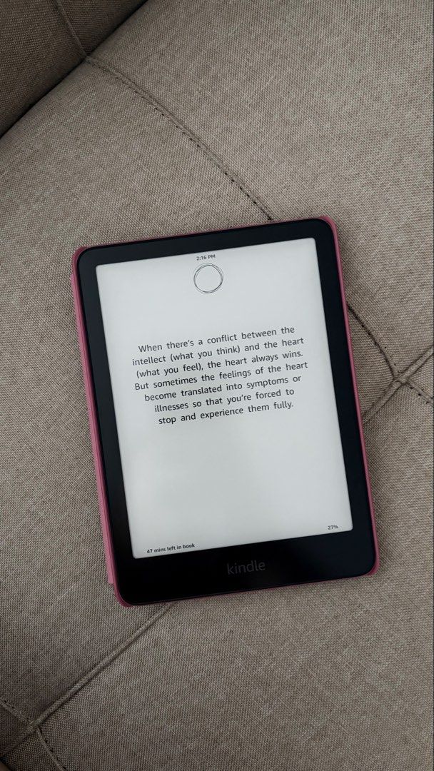 Kindle Paperwhite 12th Gen Raspberry with Ads (Amazon Original Case) (Category: E-Readers) located in Cavite. Submitted by psycheoldnewstuff (Listing ID 1467852356, Image 2). Description: .