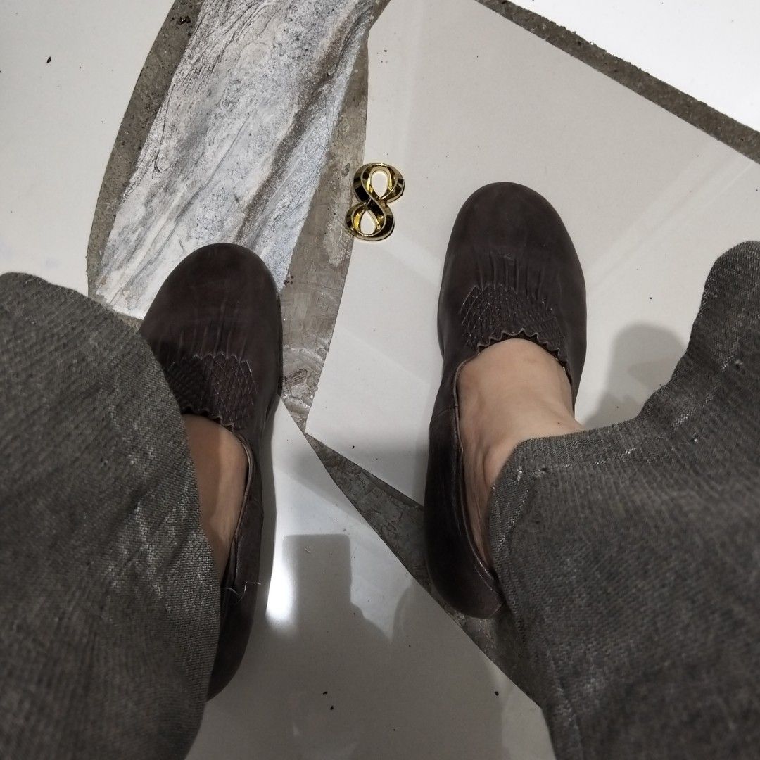 Kitten Heels Brown Shoes (Category: Heels) located in El Salvador. Submitted by francheskaukayukay (Listing ID 1467855380, Image 1). Description: .