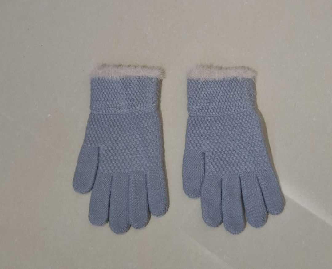 Knit Gloves 2 Pairs Black and Grey (Category: Babies & Kids Fashion) located in Imus. Submitted by maggieforce (Listing ID 1467930757, Image 3). Description: - worn by my 7 year old son but size 8 to 12 y/o in Shein - Set of 2 pairs: Classic black and soft grey - Warm textured knit design for cold weather - Stylish and cozy fluffy faux fur trim on cuffs - Stretch fit for comfortable daily commutes or walks.