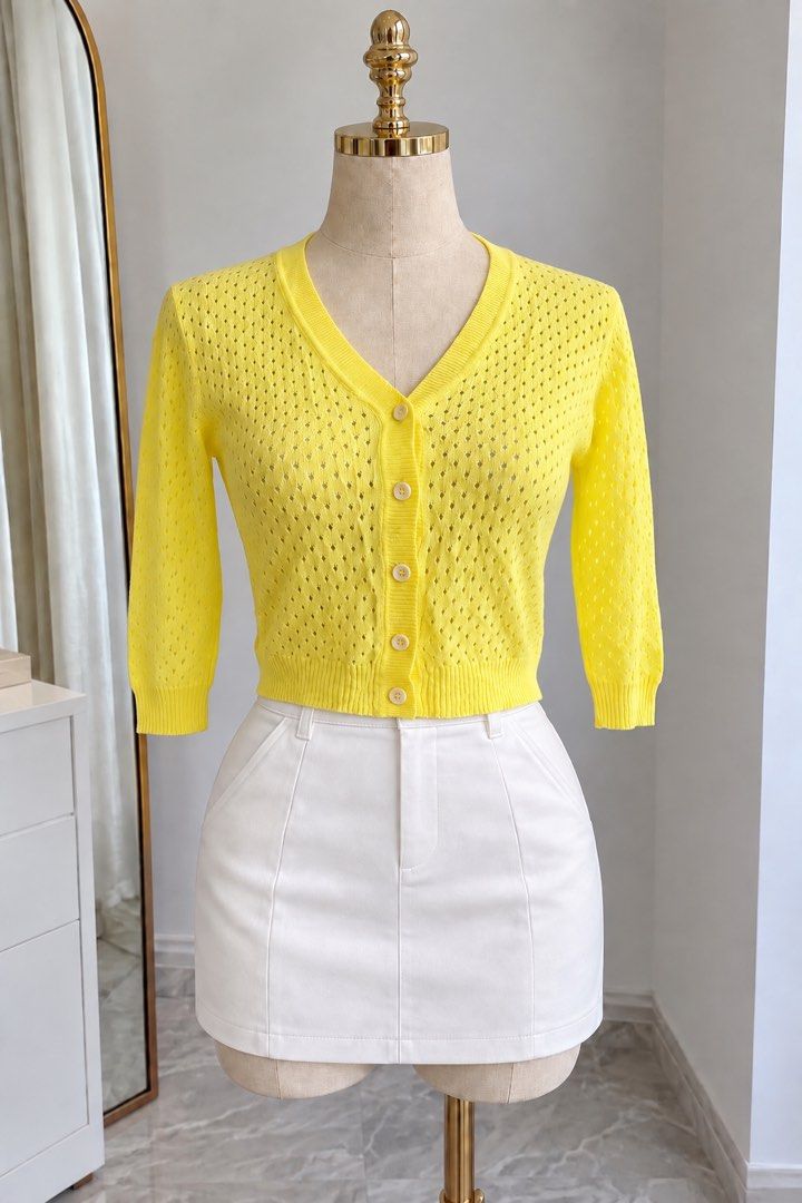 Knitted Cardigan (Category: Longsleeves) located in Pasay City. Submitted by breychelle20562 (Listing ID 1468029218, Image 2). Description: .