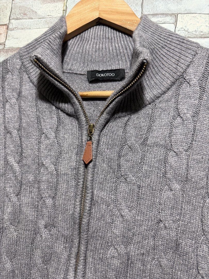 Knitted qzip Ralph lauren alternative (Category: Coats, Jackets and Outerwear) located in Quezon City. Submitted by ree3_dr0pp2k25 (Listing ID 1467923265, Image 2). Description: 19.5x25.5 No issue Super comfy material RL vibes.