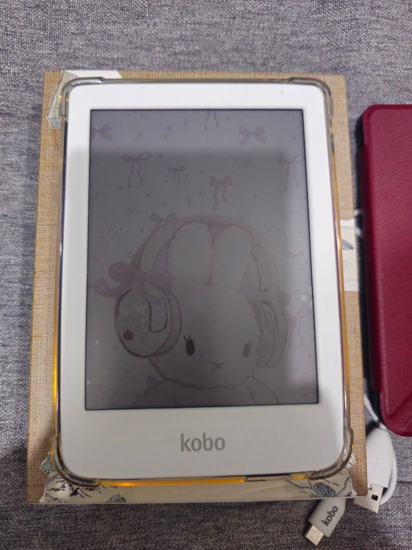 KOBO CLARA COLOUR WHITE (Category: E-Readers) located in Caloocan City. Submitted by dmd22.0917 (Listing ID 1467988884, Image 3). Description: KCC White 16gb inclusions: -clear case - origami case - kobo charging cable - with box *smooth body, hairline scratches sa screen but barely noticeable with screen protector rfs: need funds loc: south caloocan sf shouldred by buyer.