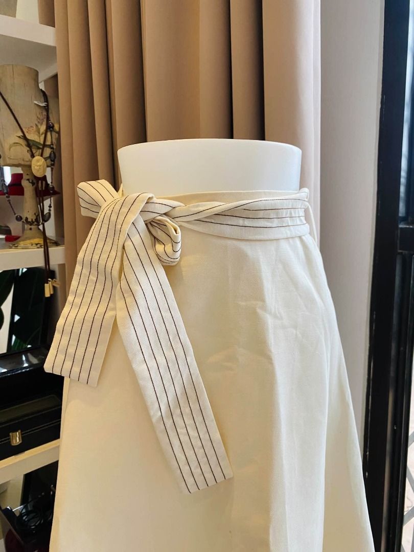KOREAN LINEN SKIRT (Category: Skirts) located in Baguio. Submitted by asna_taku (Listing ID 1467890755, Image 2). Description: KOREAN LINEN SKIRT 20-30" VIA TM ₱580.