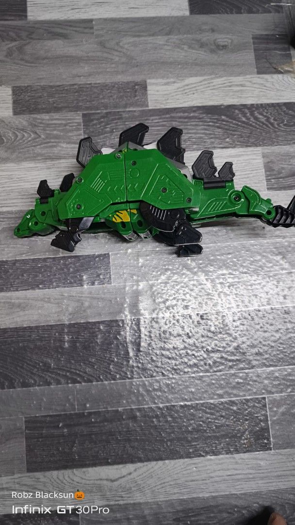 Korean toy robot parts (Category: Interactive Toys) located in Tanza. Submitted by robzblacksun (Listing ID 1467964761, Image 1). Description: as is, may damage clips, pero manageable naman for combination.