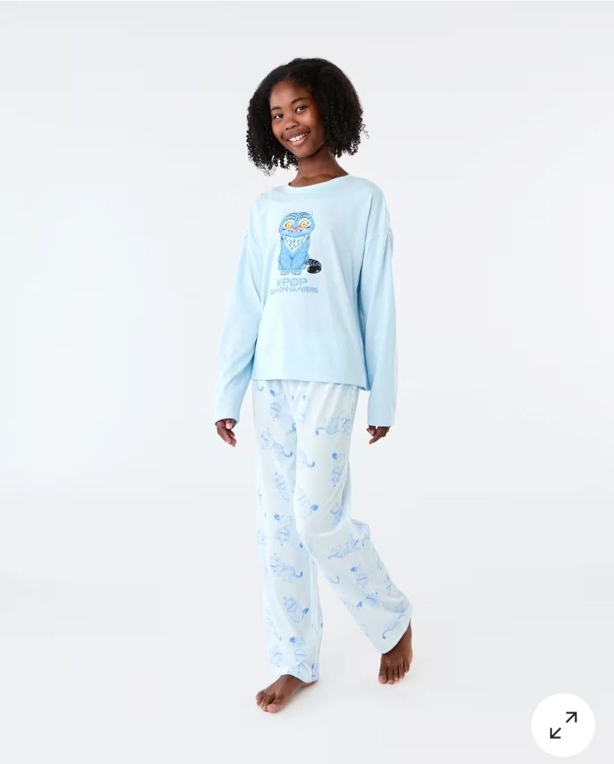 KPop Demon Hunters Pyjama Set 2 (Category: Babies & Kids Fashion) located in Quezon City. Submitted by declttermum (Listing ID 1467909873, Image 1). Description: PASABUY: from Australia Brandnew official KPop Demon Hunters Derpy Pyjama set. Sizes: 10 12 14 16 Arrival: December 15 #kpopdemonhunters #kpopdemonhunterspyjama #KDHpyjama #derpy #kpopdemonhuntersmerch #KDHmerch #KDH #kpopdemonhuntersog #pasabuy #australiapasabuy #auspasabuy #huntrix #hu