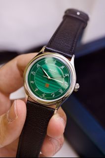 (Category: ) located in . Submitted by watchbanka23 (Listing ID 1466831369, Image 1). Description: .