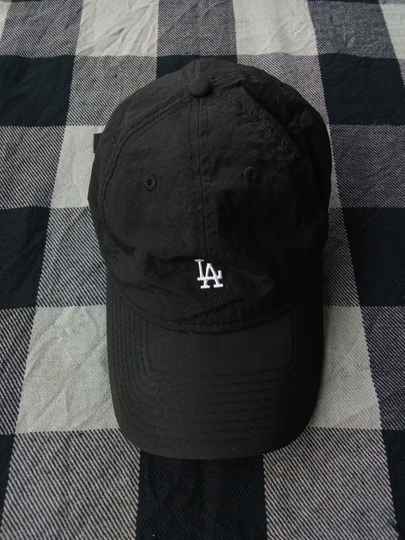 LA dodgers by New era (Category: Caps & Hats) located in Polomolok. Submitted by timog_high_ice (Listing ID 1467877660, Image 1). Description: - Nylon Material - Strap back - fade at inside (sweat band) Still presentable 🫶.