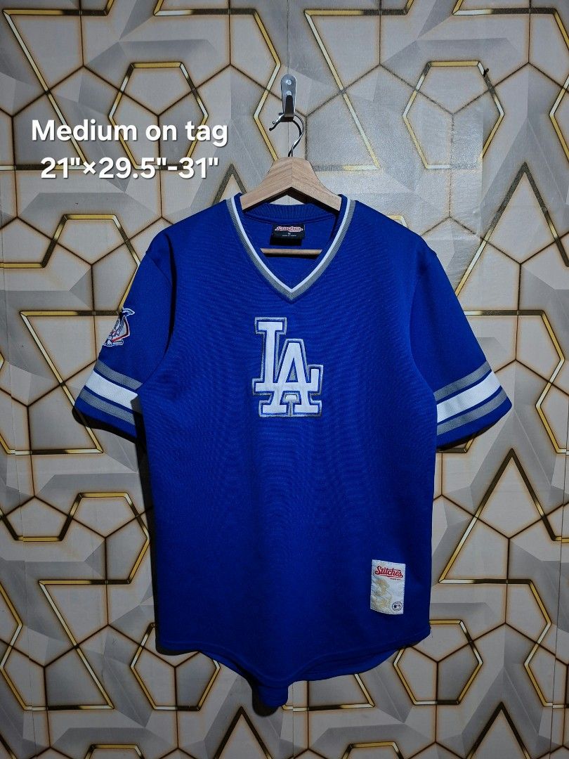 LA Dodgers Jersey shirt (Category: Tshirts & Polo Shirts ) located in Tagaytay City. Submitted by joselito_acosta (Listing ID 1467973065, Image 1). Description: LA Dodgers Jersey shirt In excellent No issues 9.5/10 color rate Medium on tag 21"×29.5"-31" Mine: 850+sf Location: tagaytay Dm to purchase 📩 📩 📩.