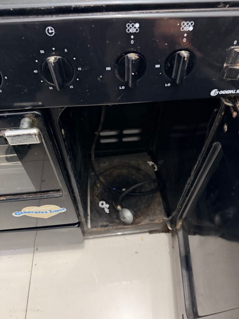 La Germania Gas Range with Hood (Category: Cookers) located in Quezon City. Submitted by 30somethingtreasures (Listing ID 1468003671, Image 3). Description: - Type: La Germania Gas Range - Cooktop: 4 gas burners and 1 center electric hotplate and range hood - Oven: Built-in oven underneath with front control knobs - Condition: Used, good working condition - Dimensions: Gas Range - 33.5" x 36" x 19.5", Range Hood - 35" x 20" x 6" - Delivery: Picku