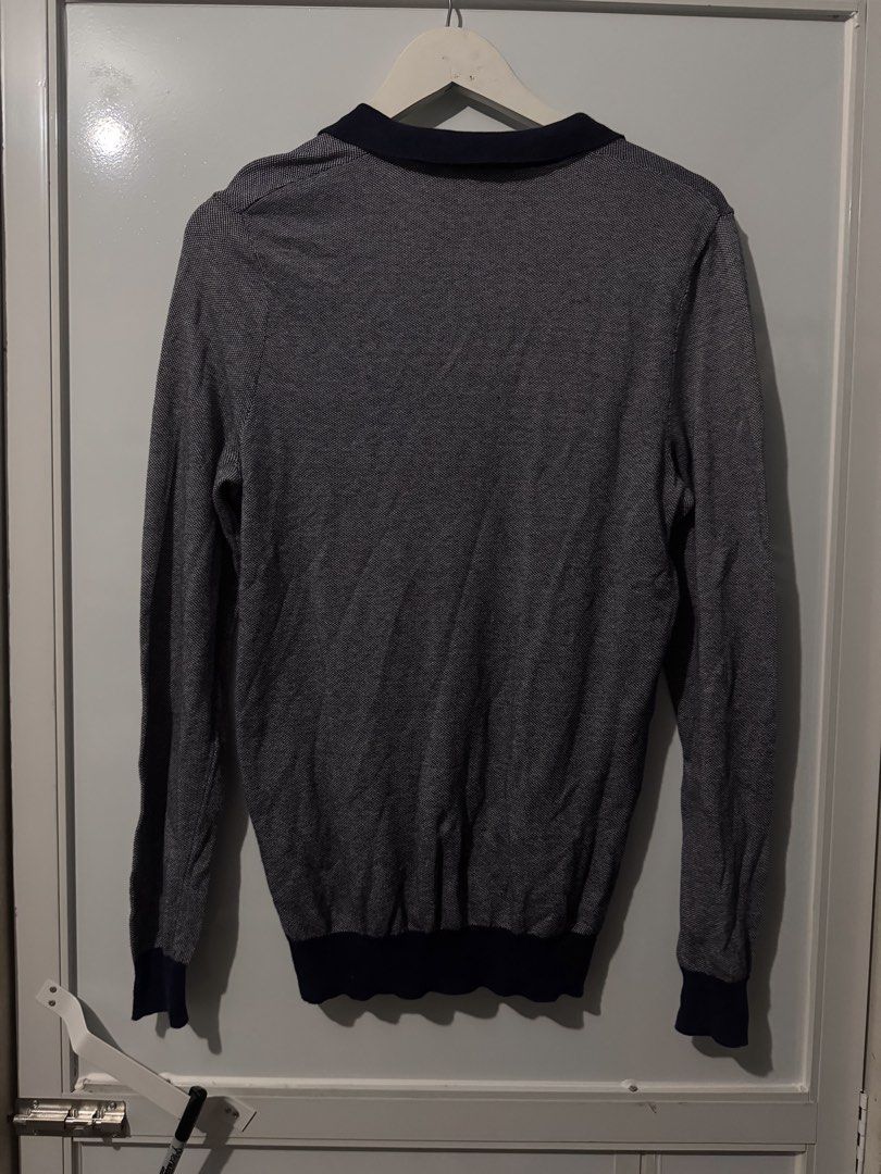Lacoste (Category: Coats, Jackets and Outerwear) located in Manila. Submitted by outgood.ph (Listing ID 1467980509, Image 3). Description: .