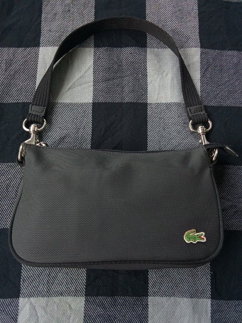 Lacoste Bag (Category: Shoulder Bags) located in Polomolok. Submitted by timog_high_ice (Listing ID 1467879922, Image 1). Description: - Small Type - Kili bag - No drags on edges Super Bet ❤️.