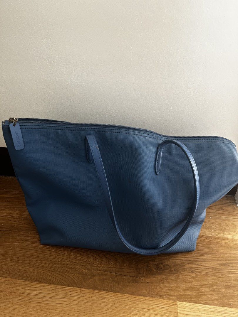 Lacoste Blue Bag (Category: Shoulder Bags) located in San Fernando. Submitted by angelhave_wings (Listing ID 1468057316, Image 2). Description: Original Lacoste. Stains can be cleaned through deep cleaning..