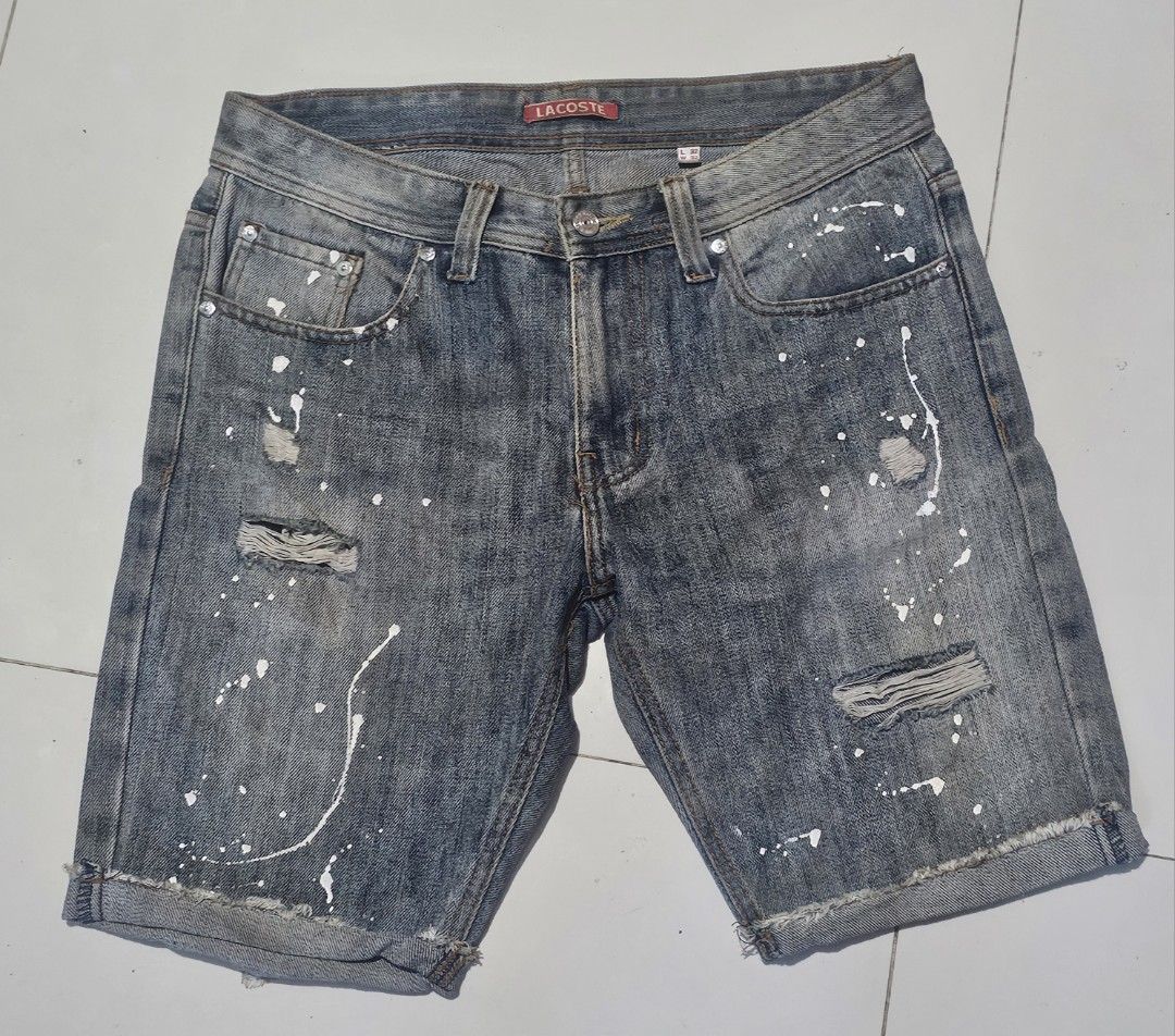 Lacoste Live (Category: Shorts) located in San Jose del Monte. Submitted by levanthrift (Listing ID 1467925935, Image 1). Description: lacoste live 32 on tag.