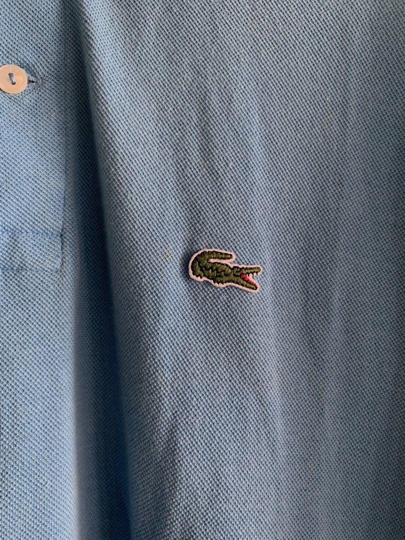 Lacoste Polo shirt (Category: Tshirts & Polo Shirts ) located in Mexico. Submitted by rabbit.hole_thrift (Listing ID 1467884903, Image 2). Description: Lacoste Polo Shirt Classic Fit size 6 on tags 25x30 need wash.