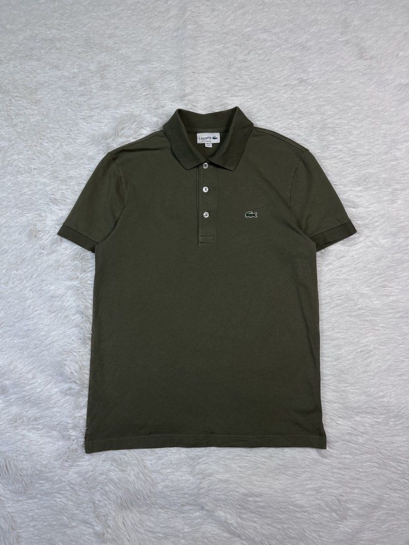 LACOSTE POLO SHIRT (Category: Tshirts & Polo Shirts ) located in Manila. Submitted by bagayanagi11491 (Listing ID 1467902350, Image 1). Description: Excellent condition Size: S-M Dimes: 19x26 Issue: minor fold collar Solid to 10/10 pa.