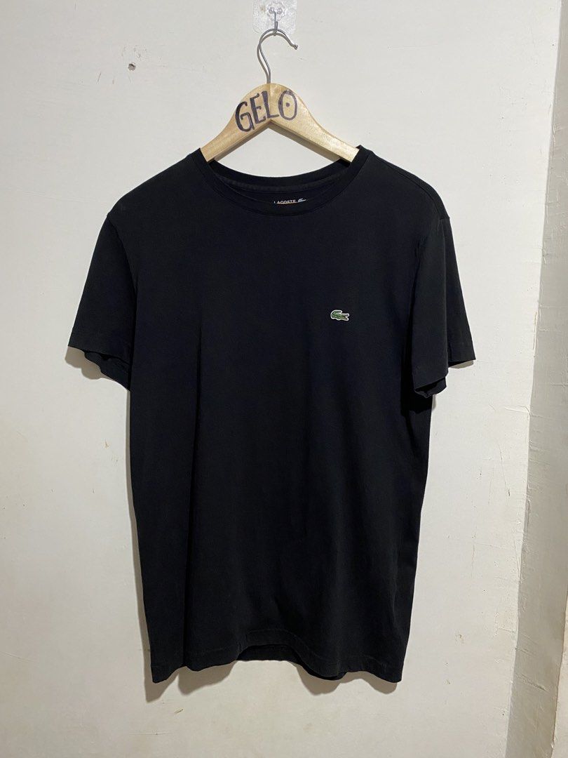 LACOSTE SHIRT (Category: Activewear) located in Cagayan de Oro. Submitted by ansasalab39908 (Listing ID 1468016287, Image 1). Description: Size 3 (W20xL28) Condition: Vgoodcondition Color rate:9.8/10 Flaws: None.