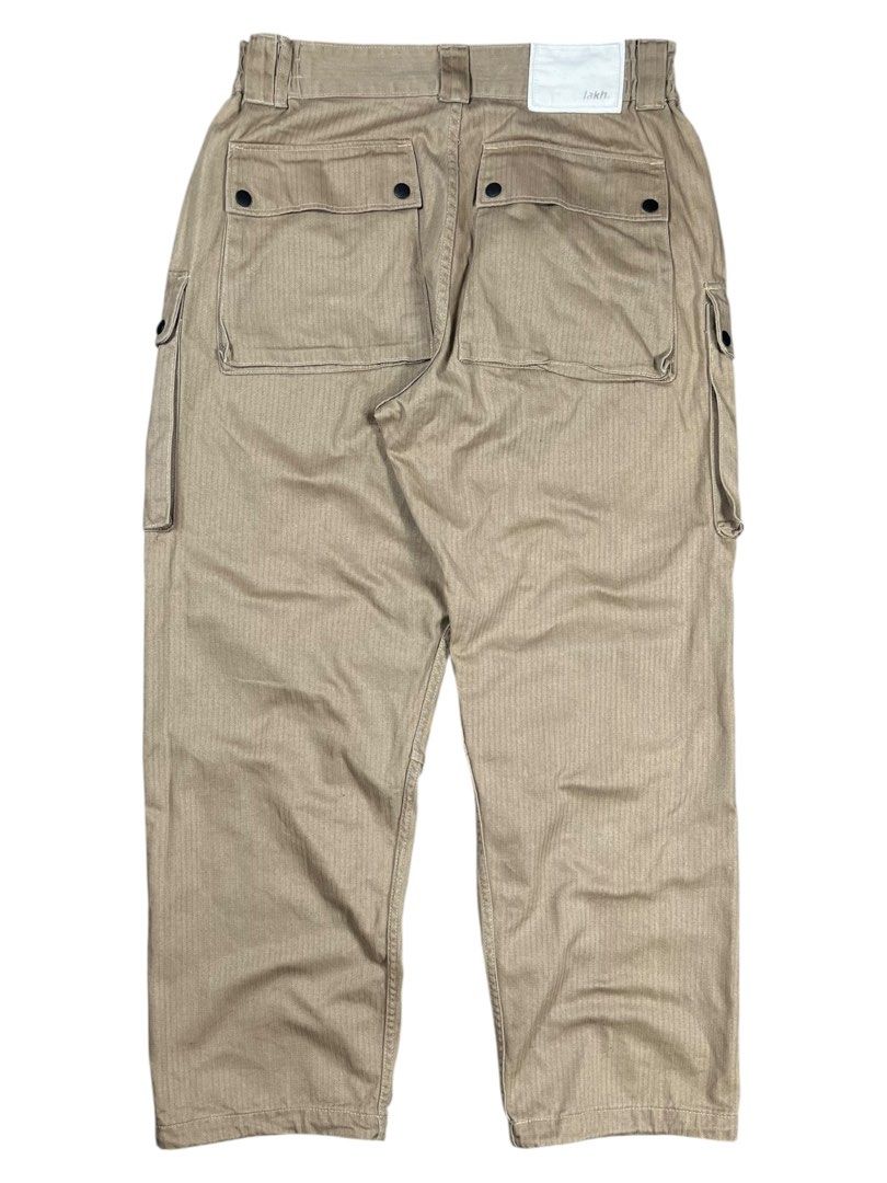 Lahk Cargo Pants (Category: Chinos) located in Bacolod City. Submitted by gabinuks2039771 (Listing ID 1468046450, Image 3). Description: 32-36 waist 40 Length 9 Leg Open Authentic Dm if interested .
