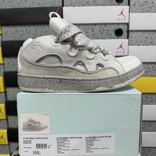 (Category: ) located in . Submitted by pickplanet_sneaker_shirt (Listing ID 1467955503, Image 1). Description: .