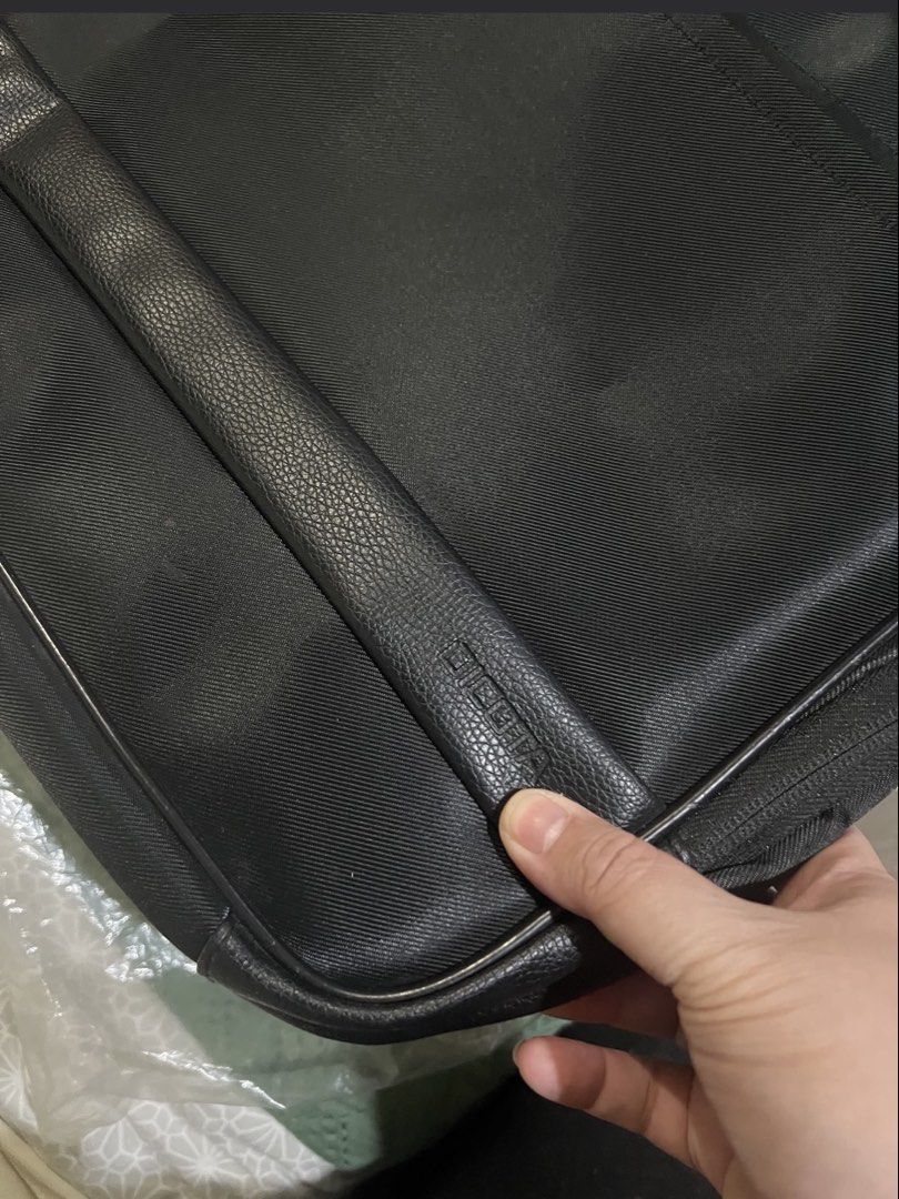 Laptop Bag -Dicotta (Category: Laptops & Notebooks) located in Paranaque City. Submitted by arianem031087 (Listing ID 1468056664, Image 2). Description: New never been used .