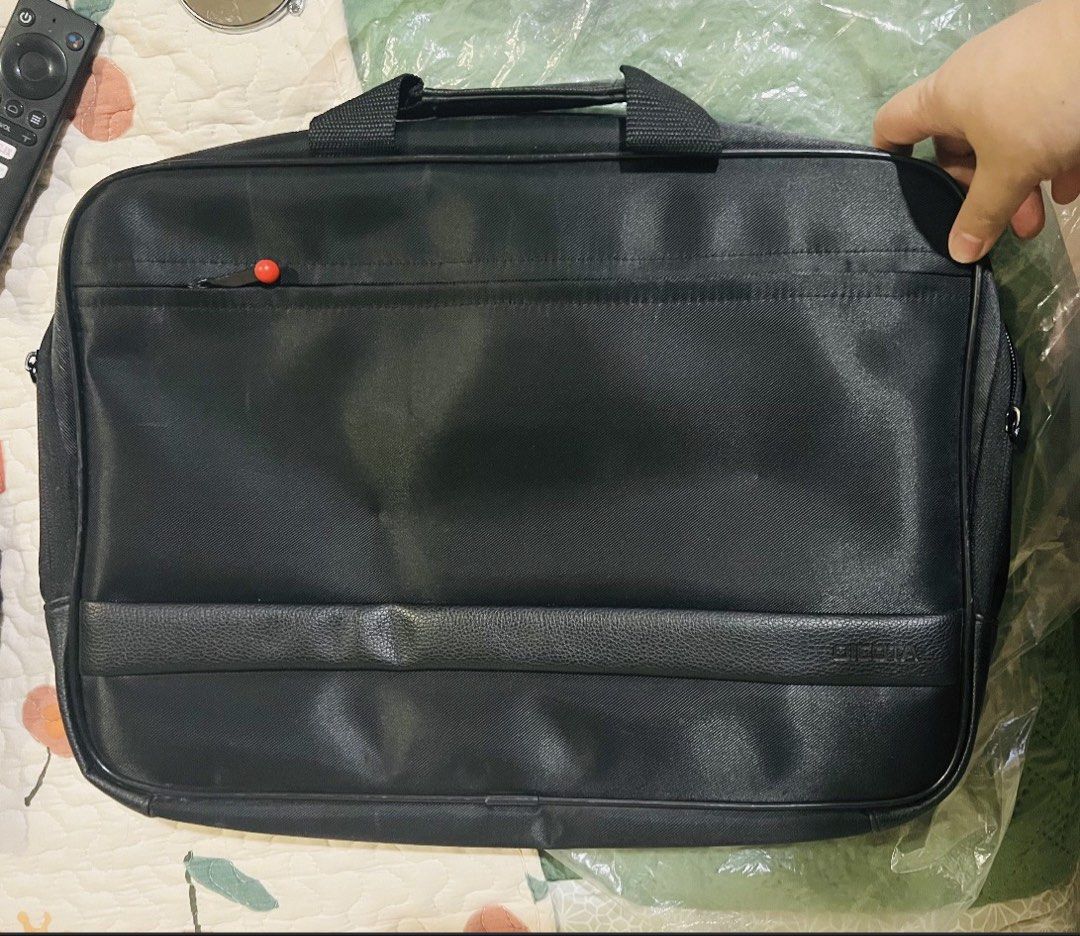 Laptop Bag -Dicotta (Category: Laptops & Notebooks) located in Paranaque City. Submitted by arianem031087 (Listing ID 1468056664, Image 1). Description: New never been used .