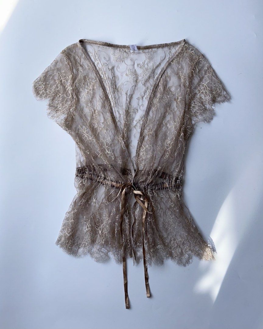 lavender lace coverup (Category: Others Tops) located in Lipa City. Submitted by mayumi.vtg (Listing ID 1468006508, Image 1). Description: ❀ fits s-l | bust: freesize ❀ see-through, super love the intricate lace & embroidery details!.