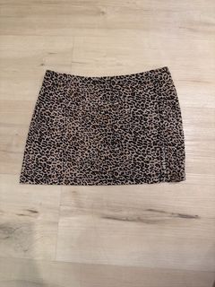 (Category: ) located in . Submitted by _____car0usell (Listing ID 1467952407, Image 1). Description: .