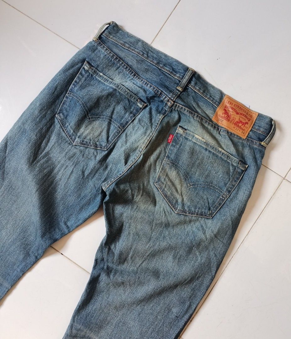 Levis 501 jeans (Category: Jeans) located in Asingan. Submitted by arnelpalaris8 (Listing ID 1467908741, Image 3). Description: Levis 501 32x34 on Tag 34 actual waistline 43 length 8 inch hem Back to original hem Verygood condition 1600 FREESHIPPING PM ME.